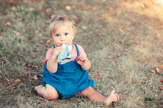 Is It Healthy to Feed Your Baby From a Food Pouch?